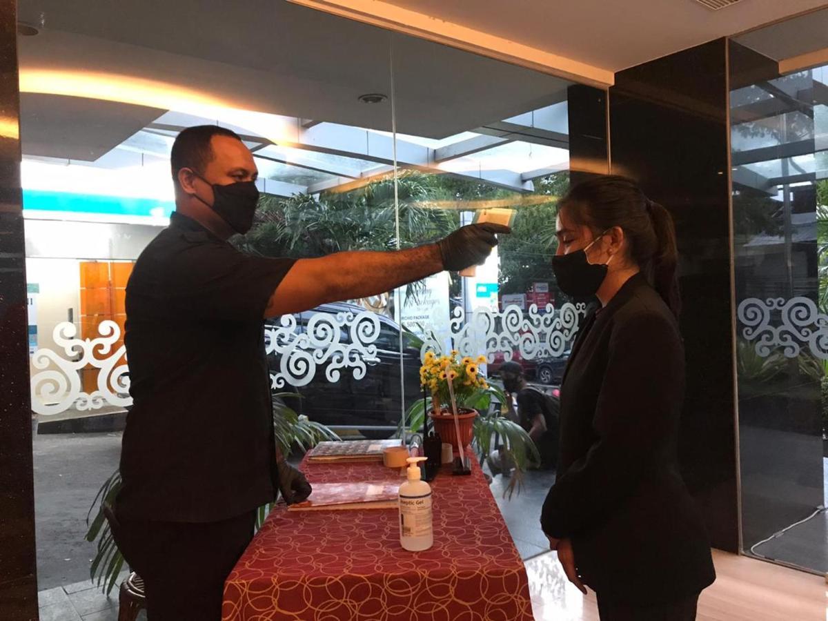 โรงแรมสวิส-เบล อัมบอน ภายนอก รูปภาพ