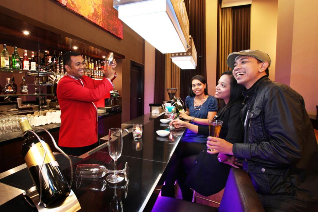 โรงแรมสวิส-เบล อัมบอน ร้านอาหาร รูปภาพ